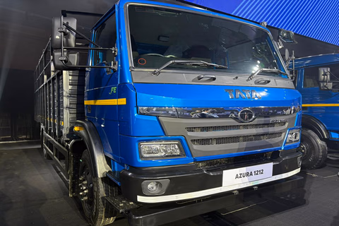 Tata Azura 1212