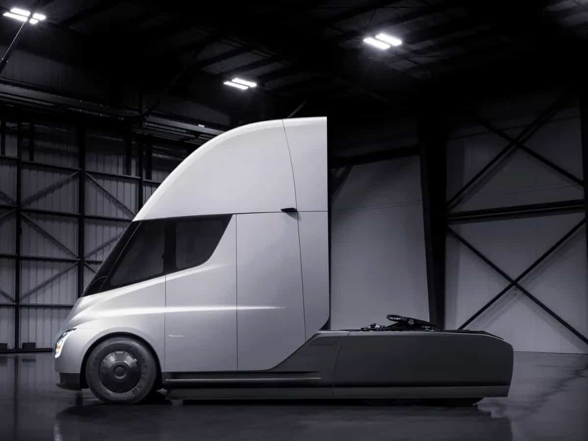 Tesla Semi is Being Redesigned for More Efficiency & Autonomy-image