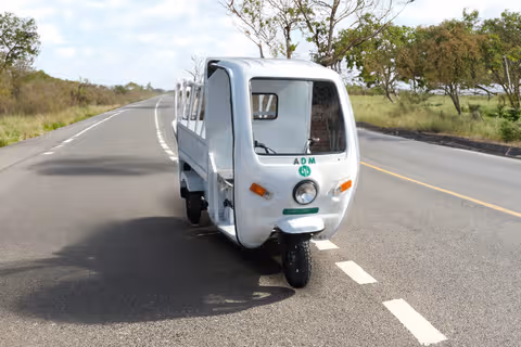 ADM E-Cargo Half