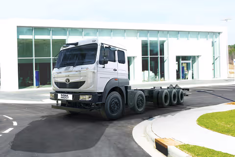 Tata LPT 4825 Tata LPT 4825