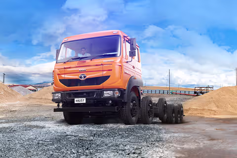 Tata Signa 4923.T Tata Signa 4923.T