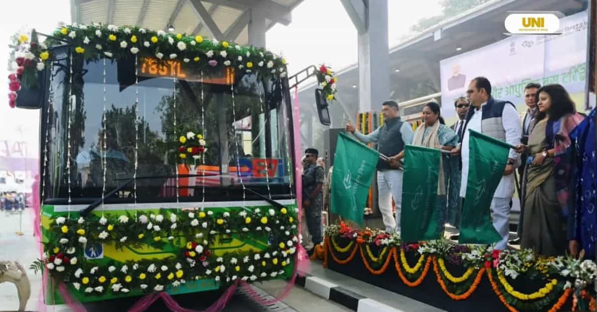Delhi Adds 40 E-Buses, Unveils Revamped Azadpur Depot Delhi Adds 40 E-Buses, Unveils Revamped Azadpur Depot-image