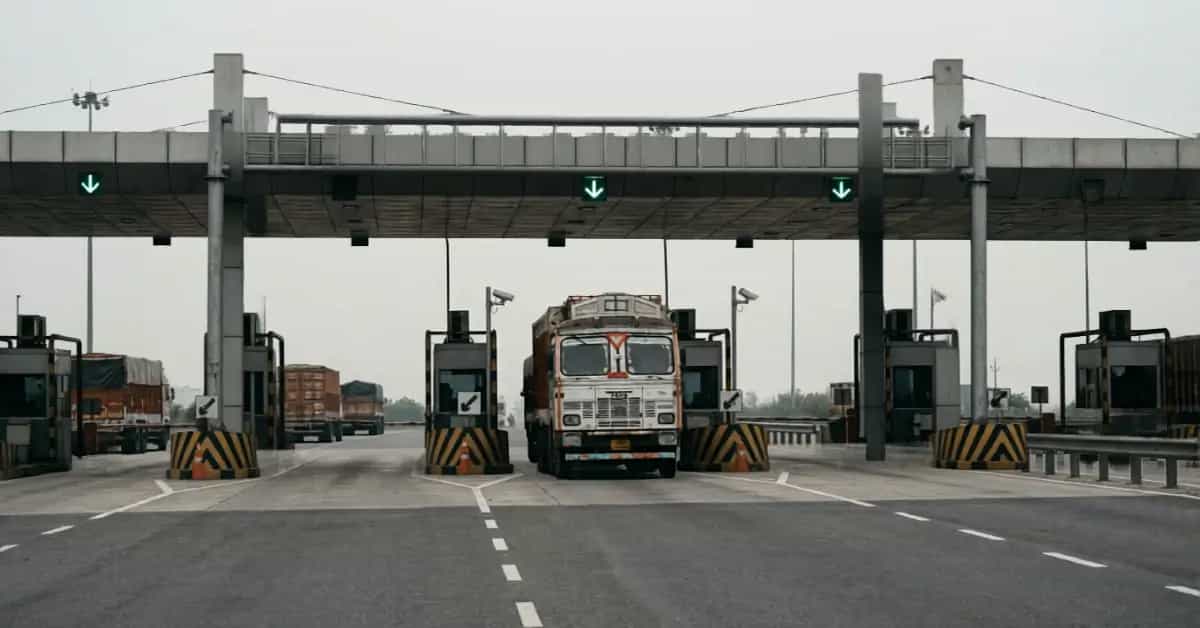 MCD Hikes Delhi Entry Charges for Commercial Vehicles by Up to 53% MCD Hikes Delhi Entry Charges for Commercial Vehicles by Up to 53%-image